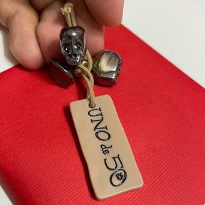 Silver Plated Uno de 50 Metal Cufflinks